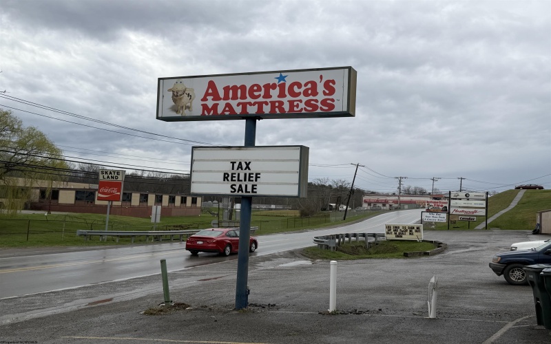 237 Kanawha Street, Buckhannon, West Virginia 26201, 0 , 0 ,0,Commercial (for Sale),For Sale,Kanawha,0,10163845