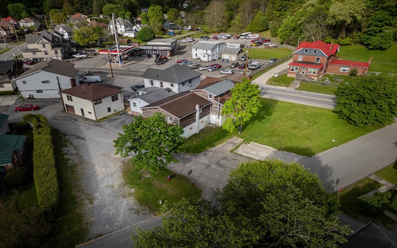 122 Randolph Avenue, Elkins, West Virginia 26241, 0 , 0 ,0,Commercial (for Sale),For Sale,Randolph,0,10164733