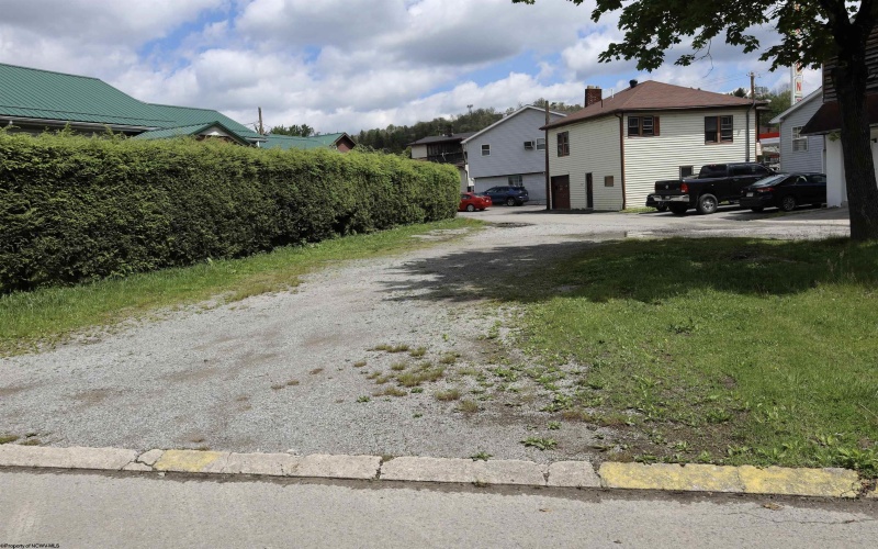 122 Randolph Avenue, Elkins, West Virginia 26241, 0 , 0 ,0,Commercial (for Sale),For Sale,Randolph,0,10164733