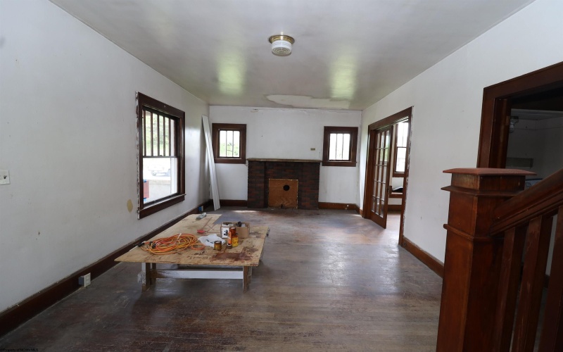 122 Randolph Avenue, Elkins, West Virginia 26241, 0 , 0 ,0,Commercial (for Sale),For Sale,Randolph,0,10164733