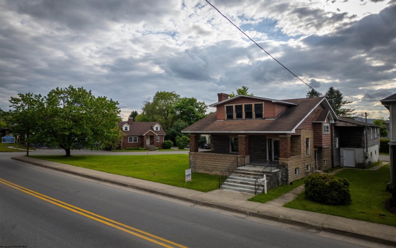 122 Randolph Avenue, Elkins, West Virginia 26241, 0 , 0 ,0,Commercial (for Sale),For Sale,Randolph,0,10164733