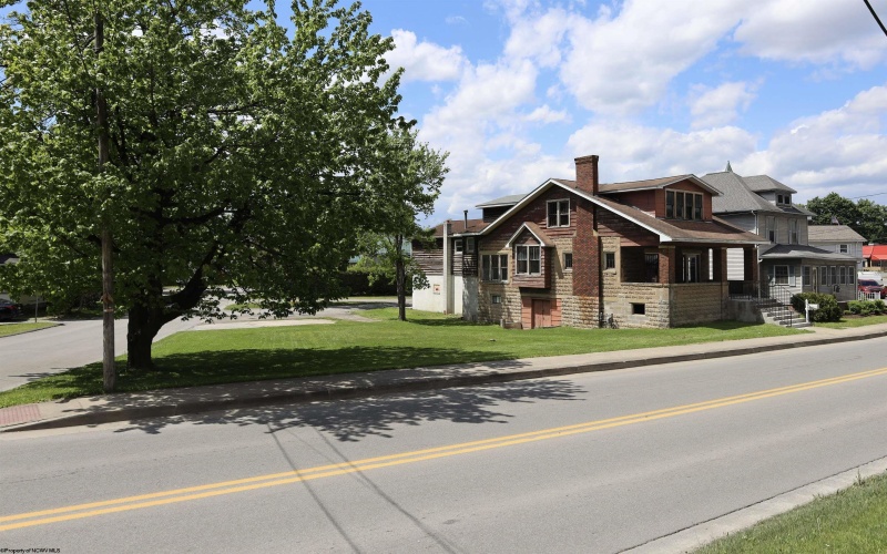 122 Randolph Avenue, Elkins, West Virginia 26241, 0 , 0 ,0,Commercial (for Sale),For Sale,Randolph,0,10164733