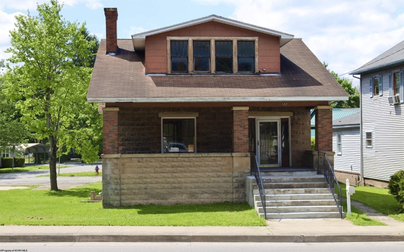 122 Randolph Avenue, Elkins, West Virginia 26241, 0 , 0 ,0,Commercial (for Sale),For Sale,Randolph,0,10164733