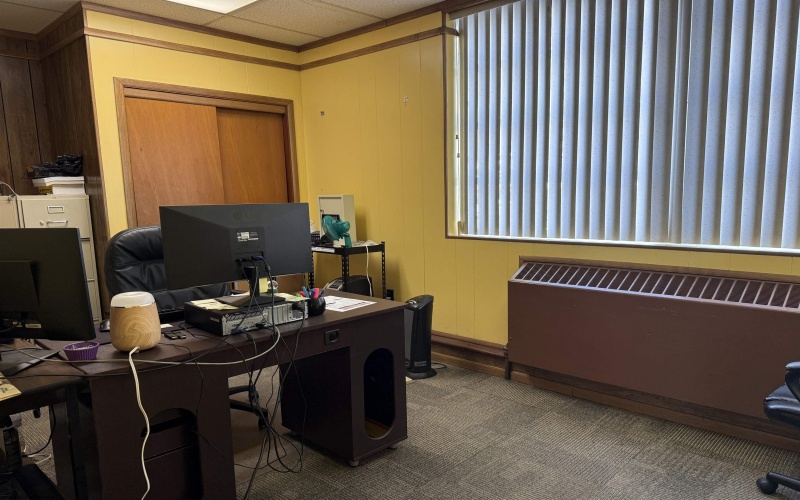 300 Quincy Street, Fairmont, West Virginia 26554, 0 , 0 ,0,Commercial (for Sale),For Sale,Quincy,0,10164481