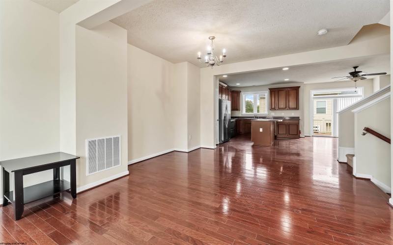 3313 Sun Court, Morgantown, West Virginia 26505, 4 Bedrooms Bedrooms, 7 Rooms Rooms,4 BathroomsBathrooms,Residential Rentals,For Rent,Sun,0,10165658