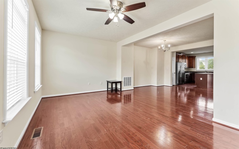 3313 Sun Court, Morgantown, West Virginia 26505, 4 Bedrooms Bedrooms, 7 Rooms Rooms,4 BathroomsBathrooms,Residential Rentals,For Rent,Sun,0,10165658