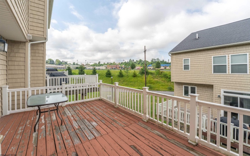 3313 Sun Court, Morgantown, West Virginia 26505, 4 Bedrooms Bedrooms, 7 Rooms Rooms,4 BathroomsBathrooms,Residential Rentals,For Rent,Sun,0,10165658