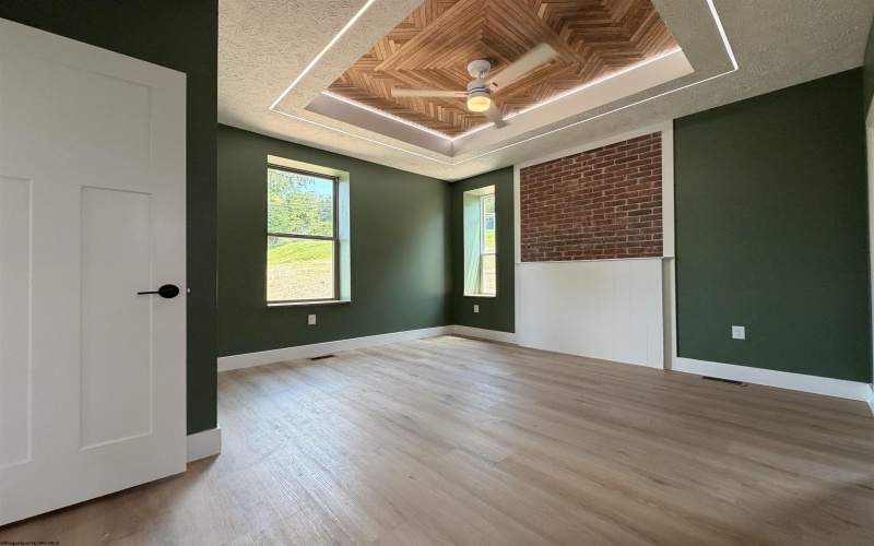 915 Boulevard Avenue, Fairmont, West Virginia 26554, 4 Bedrooms Bedrooms, 7 Rooms Rooms,2 BathroomsBathrooms,Single Family Detached,For Sale,Boulevard,0,10165668