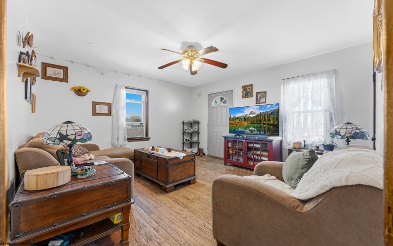 926-926 1/2 Virginia Avenue, Fairmont, West Virginia 26554, 0 , 0 ,0,Multi-unit/income,For Sale,Virginia,0,10165666