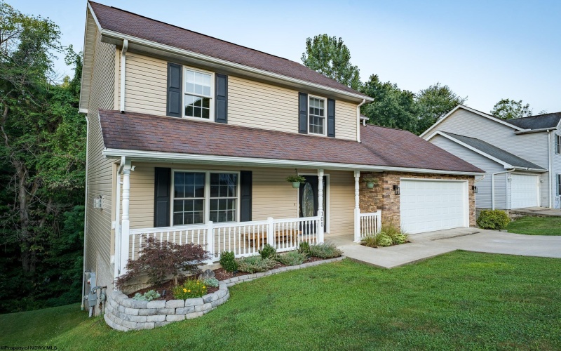 105 June Lane, Morgantown, West Virginia 26508, 3 Bedrooms Bedrooms, 8 Rooms Rooms,2 BathroomsBathrooms,Single Family Detached,For Sale,June,0,10165665