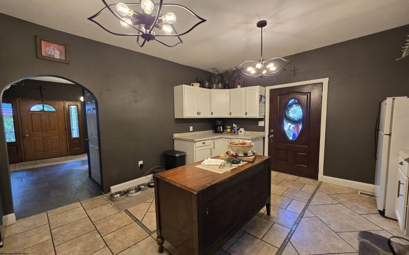 498 Gay Street, Grafton, West Virginia 26354, 4 Bedrooms Bedrooms, 7 Rooms Rooms,1 BathroomBathrooms,Single Family Detached,For Sale,Gay,0,10165663