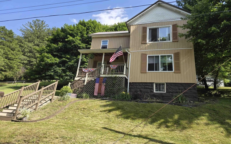 498 Gay Street, Grafton, West Virginia 26354, 4 Bedrooms Bedrooms, 7 Rooms Rooms,1 BathroomBathrooms,Single Family Detached,For Sale,Gay,0,10165663