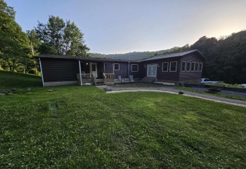 133 Forest Lane, Mannington, West Virginia 26582, 3 Bedrooms Bedrooms, 7 Rooms Rooms,2 BathroomsBathrooms,Single Family Detached,For Sale,Forest,0,10165661