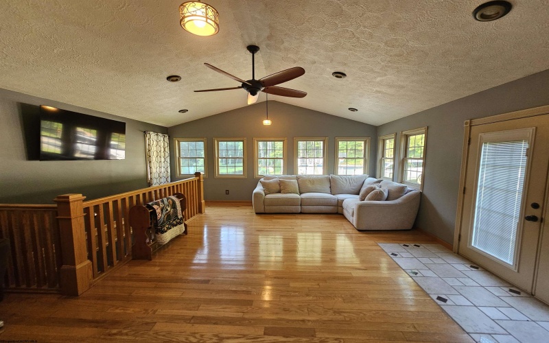 133 Forest Lane, Mannington, West Virginia 26582, 3 Bedrooms Bedrooms, 7 Rooms Rooms,2 BathroomsBathrooms,Single Family Detached,For Sale,Forest,0,10165661