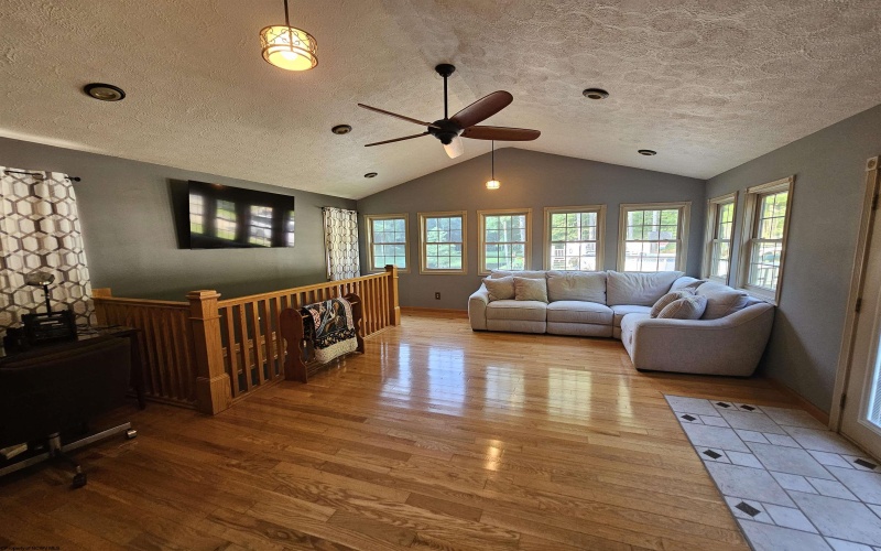 133 Forest Lane, Mannington, West Virginia 26582, 3 Bedrooms Bedrooms, 7 Rooms Rooms,2 BathroomsBathrooms,Single Family Detached,For Sale,Forest,0,10165661