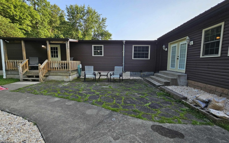 133 Forest Lane, Mannington, West Virginia 26582, 3 Bedrooms Bedrooms, 7 Rooms Rooms,2 BathroomsBathrooms,Single Family Detached,For Sale,Forest,0,10165661