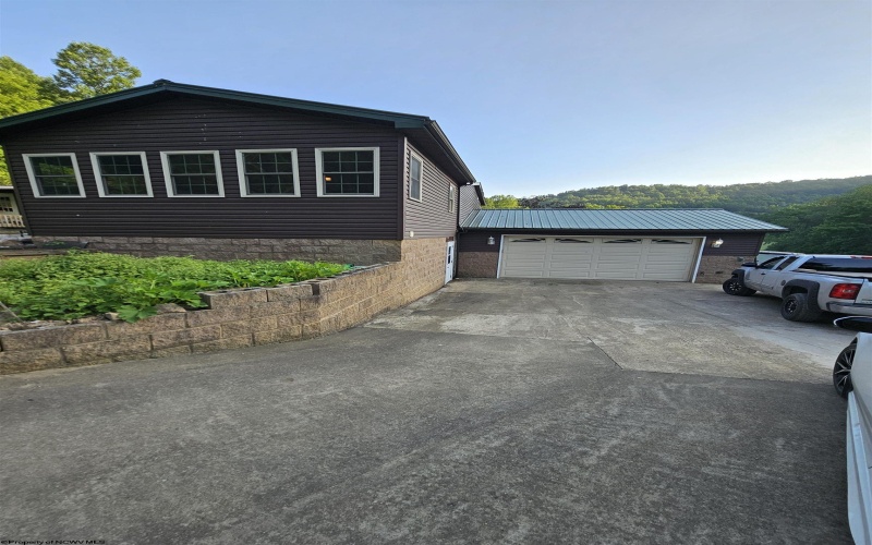 133 Forest Lane, Mannington, West Virginia 26582, 3 Bedrooms Bedrooms, 7 Rooms Rooms,2 BathroomsBathrooms,Single Family Detached,For Sale,Forest,0,10165661