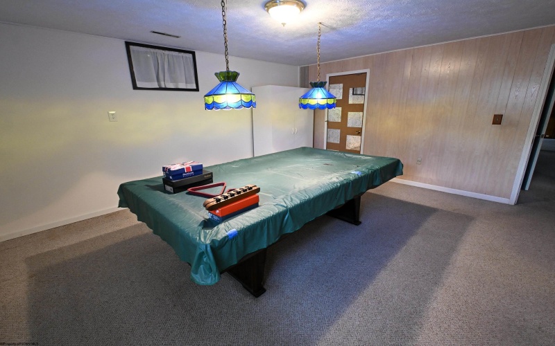 156 Scenery Drive, Morgantown, West Virginia 26505-2533, 4 Bedrooms Bedrooms, 7 Rooms Rooms,2 BathroomsBathrooms,Single Family Detached,For Sale,Scenery,0,10165662