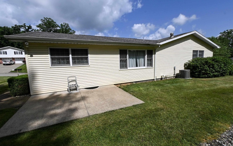 156 Scenery Drive, Morgantown, West Virginia 26505-2533, 4 Bedrooms Bedrooms, 7 Rooms Rooms,2 BathroomsBathrooms,Single Family Detached,For Sale,Scenery,0,10165662