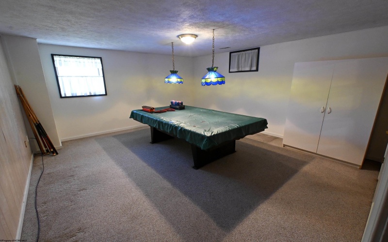 156 Scenery Drive, Morgantown, West Virginia 26505-2533, 4 Bedrooms Bedrooms, 7 Rooms Rooms,2 BathroomsBathrooms,Single Family Detached,For Sale,Scenery,0,10165662
