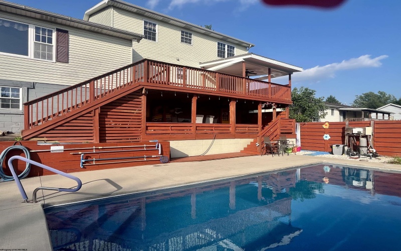 1825 Martha Avenue, Fairmont, West Virginia 26554, 4 Bedrooms Bedrooms, 10 Rooms Rooms,2 BathroomsBathrooms,Single Family Detached,For Sale,Martha,0,10165637