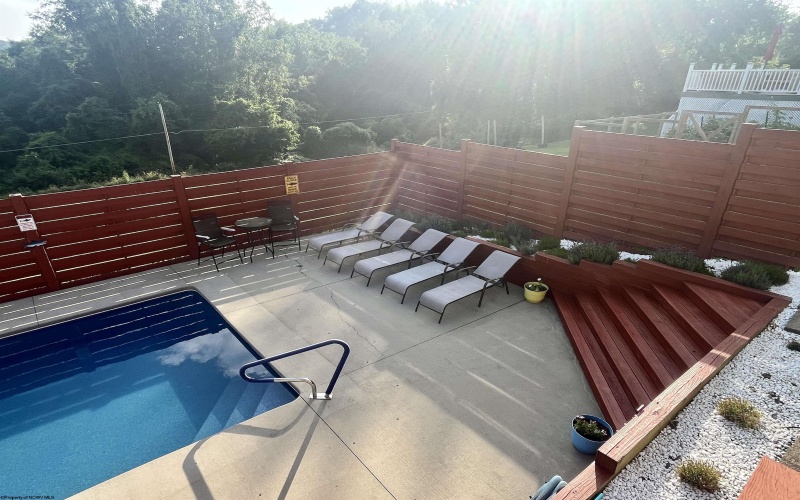 1825 Martha Avenue, Fairmont, West Virginia 26554, 4 Bedrooms Bedrooms, 10 Rooms Rooms,2 BathroomsBathrooms,Single Family Detached,For Sale,Martha,0,10165637