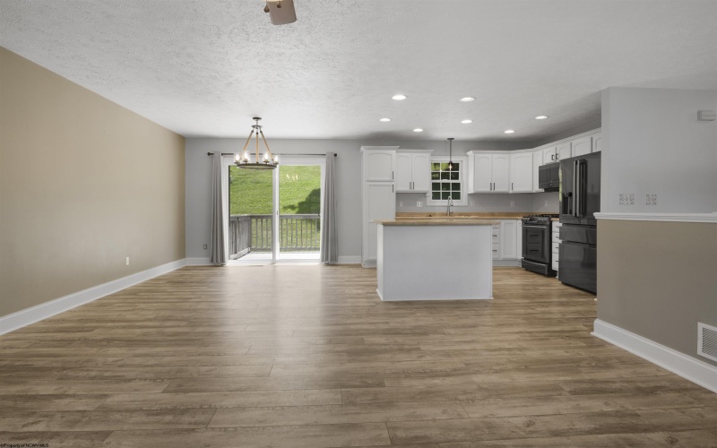 312 Anini Drive, Morgantown, West Virginia 26508, 4 Bedrooms Bedrooms, 7 Rooms Rooms,3 BathroomsBathrooms,Single Family Detached,For Sale,Anini,0,10165673