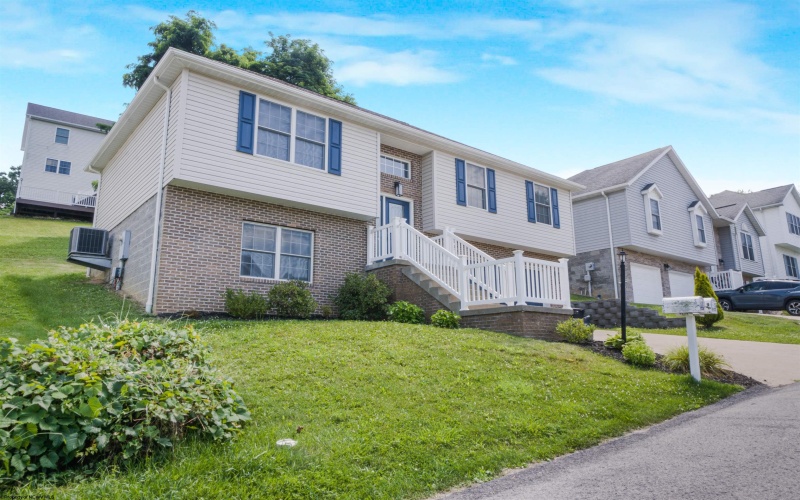 312 Anini Drive, Morgantown, West Virginia 26508, 4 Bedrooms Bedrooms, 7 Rooms Rooms,3 BathroomsBathrooms,Single Family Detached,For Sale,Anini,0,10165673
