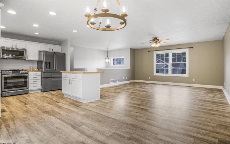 312 Anini Drive, Morgantown, West Virginia 26508, 4 Bedrooms Bedrooms, 7 Rooms Rooms,3 BathroomsBathrooms,Single Family Detached,For Sale,Anini,0,10165673