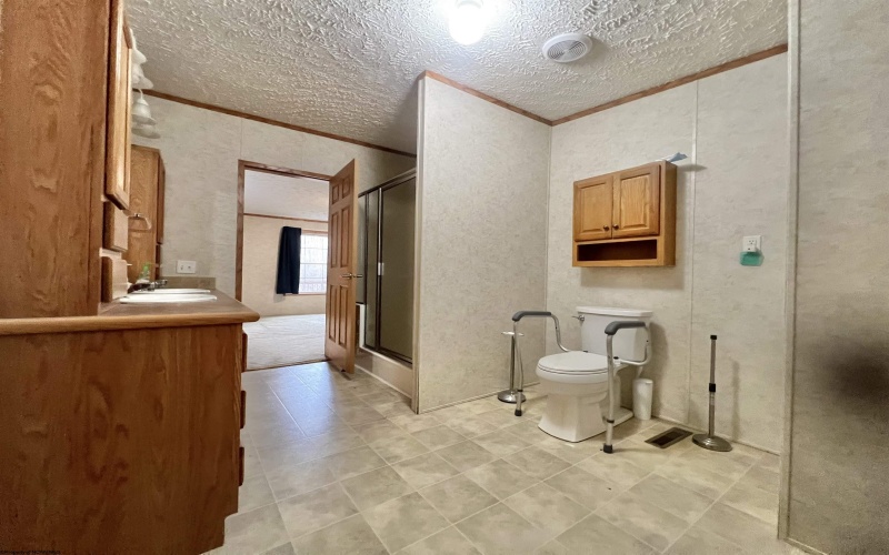 25 Second Avenue, Ansted, West Virginia 25812, 3 Bedrooms Bedrooms, 5 Rooms Rooms,2 BathroomsBathrooms,Single Family Detached,For Sale,Second,0,10162914