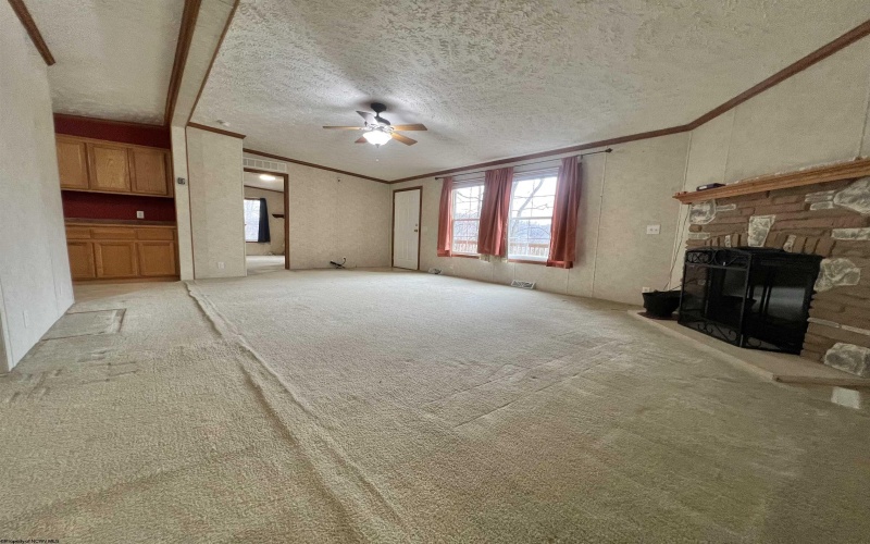 25 Second Avenue, Ansted, West Virginia 25812, 3 Bedrooms Bedrooms, 5 Rooms Rooms,2 BathroomsBathrooms,Single Family Detached,For Sale,Second,0,10162914