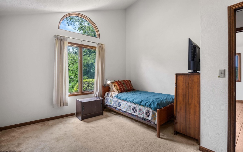 3300 Fox Run Court, Morgantown, West Virginia 26508, 4 Bedrooms Bedrooms, 10 Rooms Rooms,2 BathroomsBathrooms,Single Family Detached,For Sale,Fox Run,0,10165679