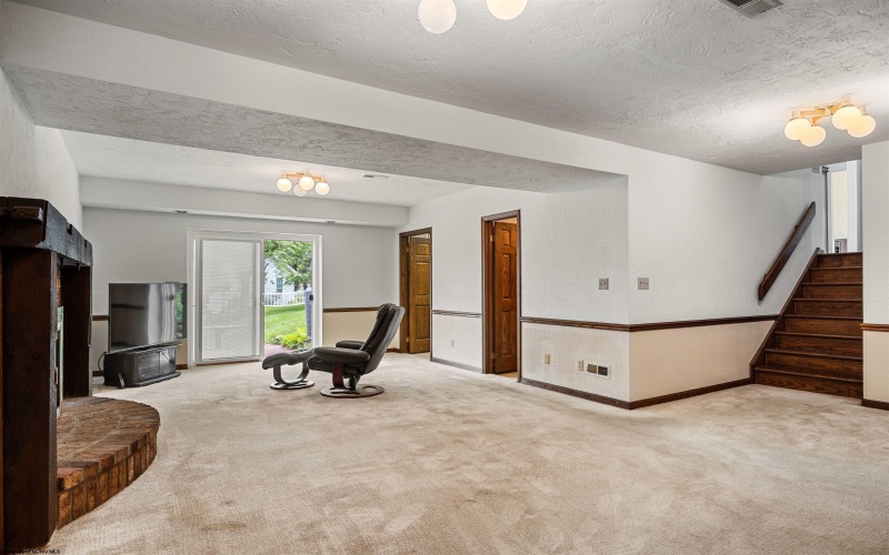 3300 Fox Run Court, Morgantown, West Virginia 26508, 4 Bedrooms Bedrooms, 10 Rooms Rooms,2 BathroomsBathrooms,Single Family Detached,For Sale,Fox Run,0,10165679