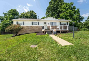 573 Broadway Avenue, Star City, West Virginia 26505, 3 Bedrooms Bedrooms, 7 Rooms Rooms,2 BathroomsBathrooms,Single Family Detached,For Sale,Broadway,0,10165678