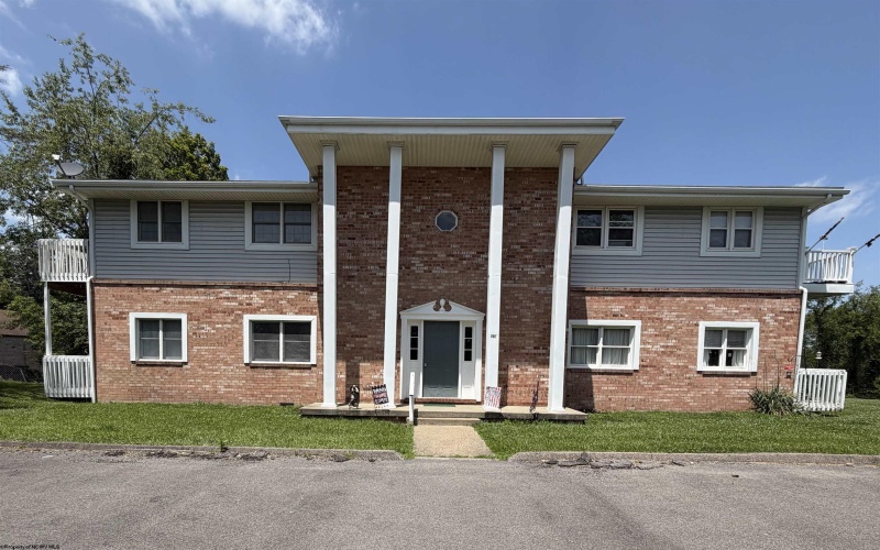 512 Worthington Drive, Bridgeport, West Virginia 26330, 2 Bedrooms Bedrooms, 4 Rooms Rooms,1 BathroomBathrooms,Single Family Attached,For Sale,Worthington,0,10165706