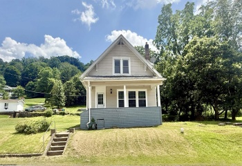 1095 PARKVIEW Road, Grafton, West Virginia 26354, 2 Bedrooms Bedrooms, 8 Rooms Rooms,1 BathroomBathrooms,Single Family Detached,For Sale,PARKVIEW,0,10165691