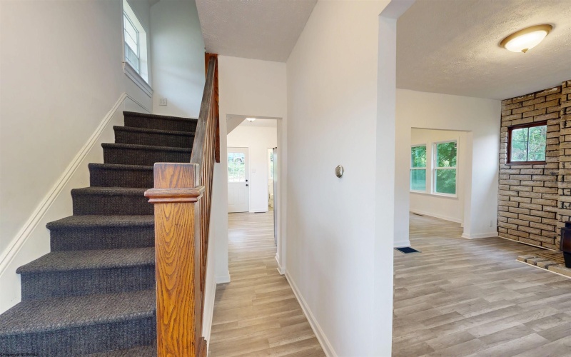 1095 PARKVIEW Road, Grafton, West Virginia 26354, 2 Bedrooms Bedrooms, 8 Rooms Rooms,1 BathroomBathrooms,Single Family Detached,For Sale,PARKVIEW,0,10165691