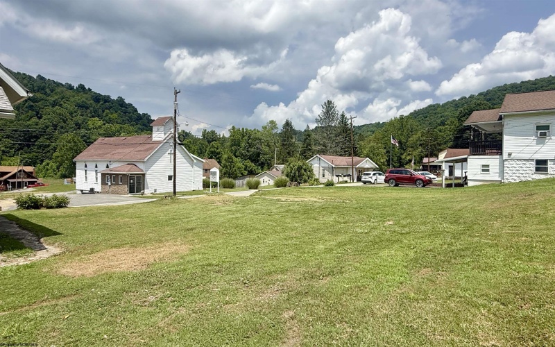 1095 PARKVIEW Road, Grafton, West Virginia 26354, 2 Bedrooms Bedrooms, 8 Rooms Rooms,1 BathroomBathrooms,Single Family Detached,For Sale,PARKVIEW,0,10165691