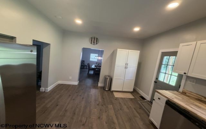 707 Gaston Avenue, Fairmont, West Virginia 26554, 4 Bedrooms Bedrooms, 7 Rooms Rooms,2 BathroomsBathrooms,Single Family Detached,For Sale,Gaston,0,10165683