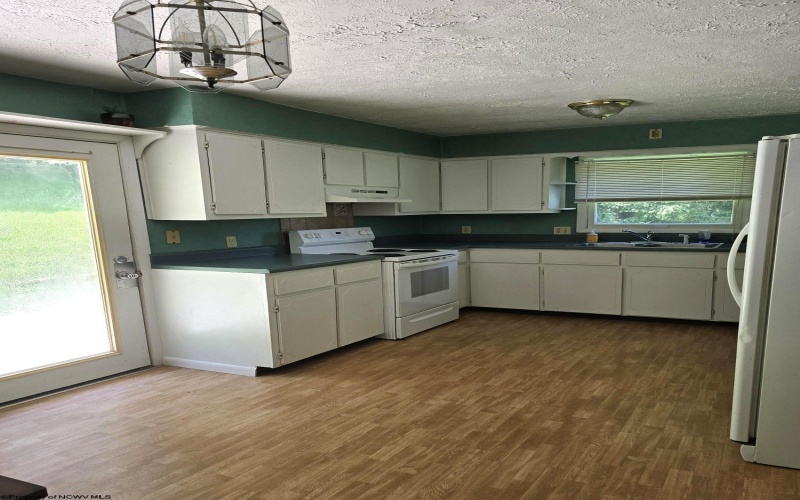 546 Moyer Hollow Road, Elkins, West Virginia 26241-8627, 3 Bedrooms Bedrooms, 7 Rooms Rooms,1 BathroomBathrooms,Single Family Detached,For Sale,Moyer Hollow,0,10165693
