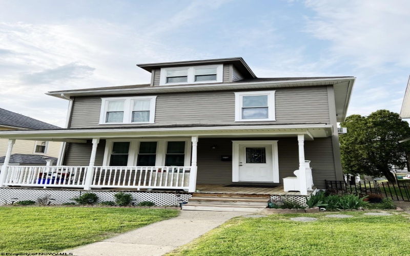 134 Ridenour Street, Clarksburg, West Virginia 26301, 3 Bedrooms Bedrooms, 6 Rooms Rooms,1 BathroomBathrooms,Single Family Detached,For Sale,Ridenour,0,10165680