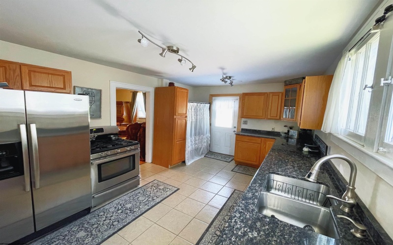 134 Ridenour Street, Clarksburg, West Virginia 26301, 3 Bedrooms Bedrooms, 6 Rooms Rooms,1 BathroomBathrooms,Single Family Detached,For Sale,Ridenour,0,10165680