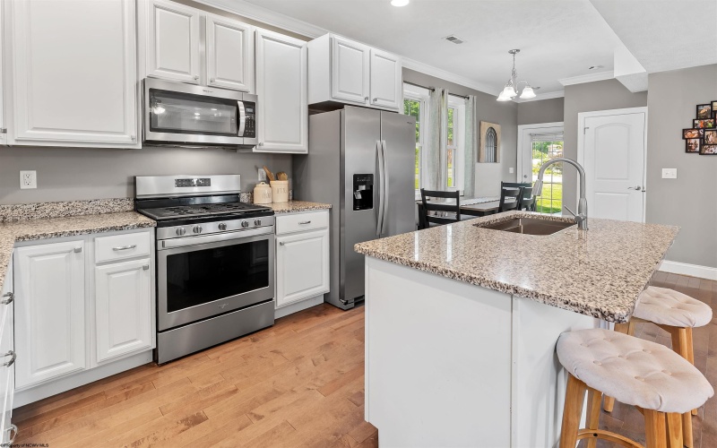 100 Canto Drive, Morgantown, West Virginia 26508, 4 Bedrooms Bedrooms, 7 Rooms Rooms,2 BathroomsBathrooms,Single Family Detached,For Sale,Canto,0,10165688