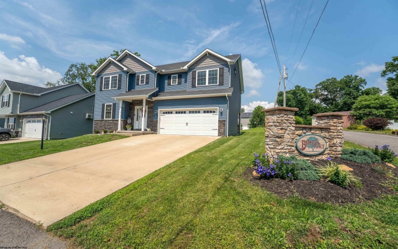 100 Canto Drive, Morgantown, West Virginia 26508, 4 Bedrooms Bedrooms, 7 Rooms Rooms,2 BathroomsBathrooms,Single Family Detached,For Sale,Canto,0,10165688