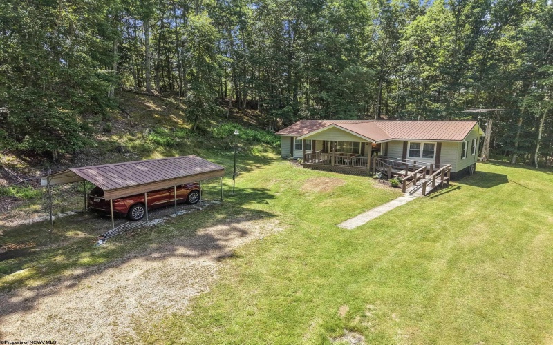589 Warrior Way, Dunmore, West Virginia 24934, 3 Bedrooms Bedrooms, 6 Rooms Rooms,2 BathroomsBathrooms,Single Family Detached,For Sale,Warrior,0,10165687