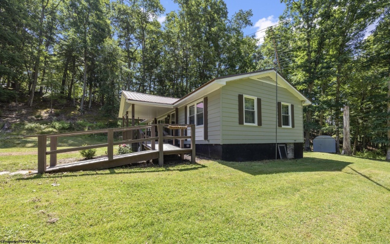 589 Warrior Way, Dunmore, West Virginia 24934, 3 Bedrooms Bedrooms, 6 Rooms Rooms,2 BathroomsBathrooms,Single Family Detached,For Sale,Warrior,0,10165687