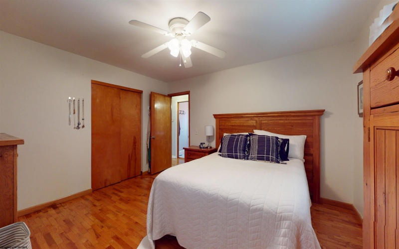 147 ROSEWOOD Avenue, Fairmont, West Virginia 26554, 3 Bedrooms Bedrooms, 7 Rooms Rooms,1 BathroomBathrooms,Single Family Detached,For Sale,ROSEWOOD,0,10165681
