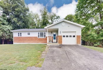 147 ROSEWOOD Avenue, Fairmont, West Virginia 26554, 3 Bedrooms Bedrooms, 7 Rooms Rooms,1 BathroomBathrooms,Single Family Detached,For Sale,ROSEWOOD,0,10165681