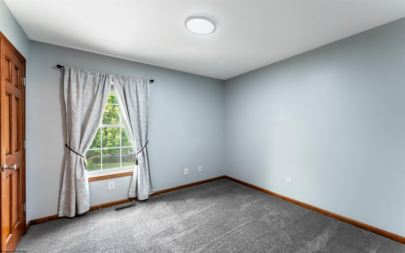 15 Par Lane, Maidsville, West Virginia 26541, 3 Bedrooms Bedrooms, 6 Rooms Rooms,2 BathroomsBathrooms,Single Family Detached,For Sale,Par,0,10165694