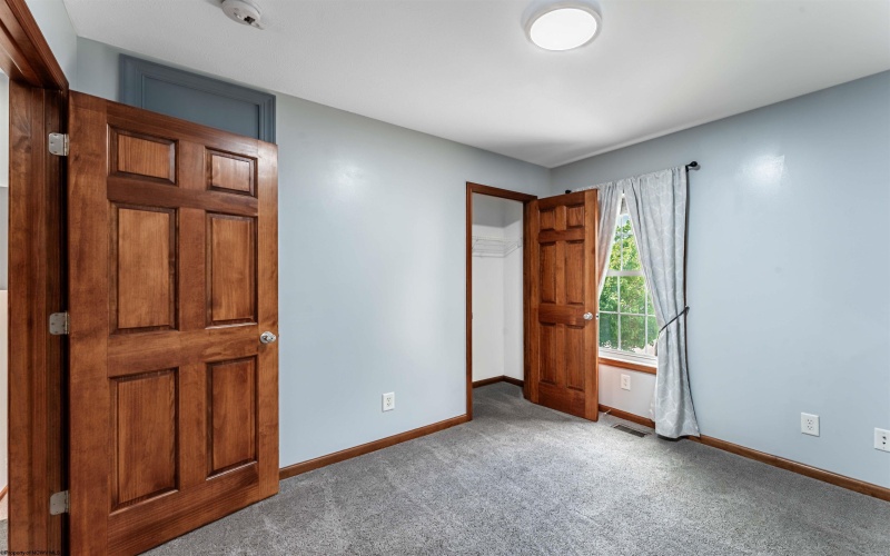 15 Par Lane, Maidsville, West Virginia 26541, 3 Bedrooms Bedrooms, 6 Rooms Rooms,2 BathroomsBathrooms,Single Family Detached,For Sale,Par,0,10165694
